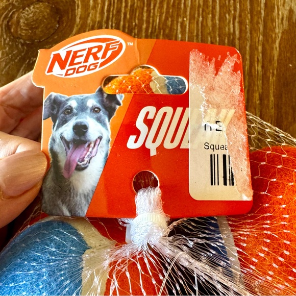 BUNDLE ME! 1 set of 6 Nerf squeaky tennis balls - Picture 3 of 7